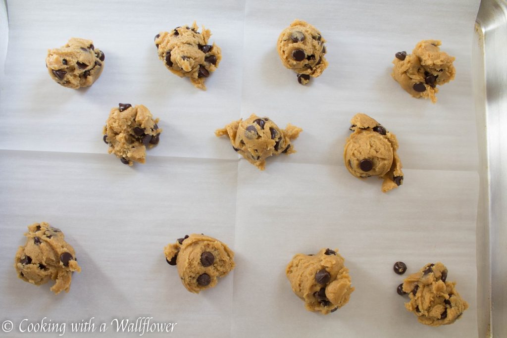 Peanut Butter Chocolate Chip Cookies | Cooking with a Wallflower