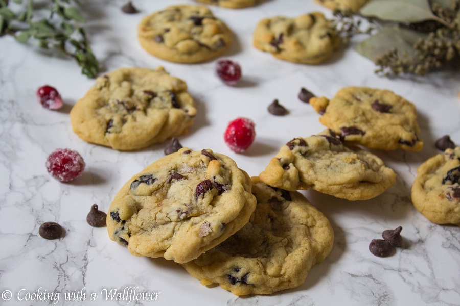 Cranberry Chocolate Chip Cookies | Cooking with a Wallflower