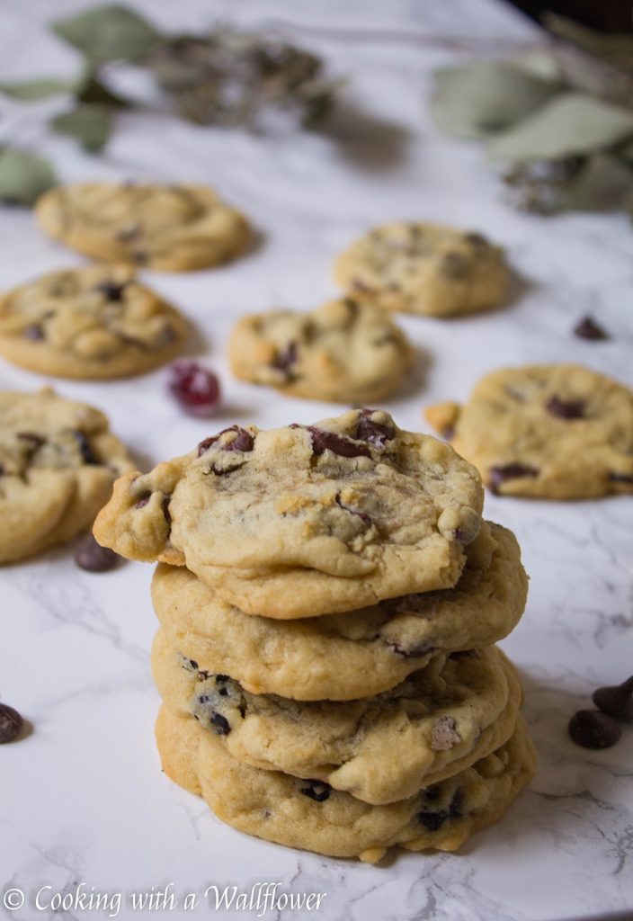 Cranberry Chocolate Chip Cookies | Cooking with a Wallflower