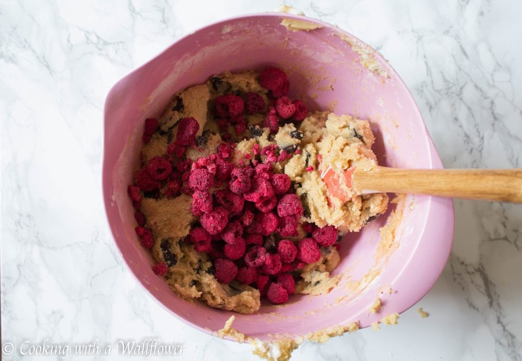 Raspberry Chocolate Chip Cookies | Cooking with a Wallflower