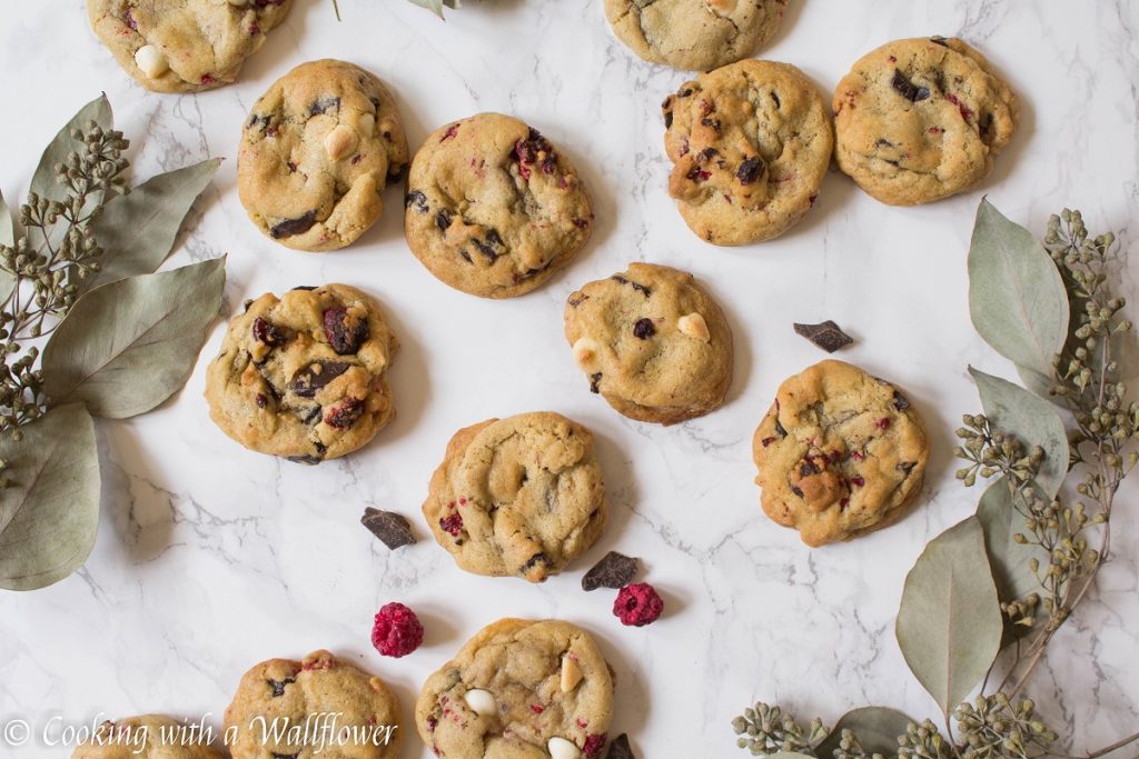Raspberry Chocolate Chip Cookies | Cooking with a Wallflower