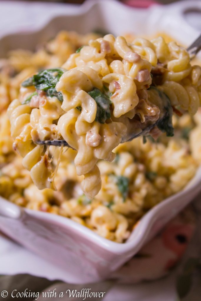 Spinach Mushroom Pancetta Mac and Cheese | Cooking with a Wallflower