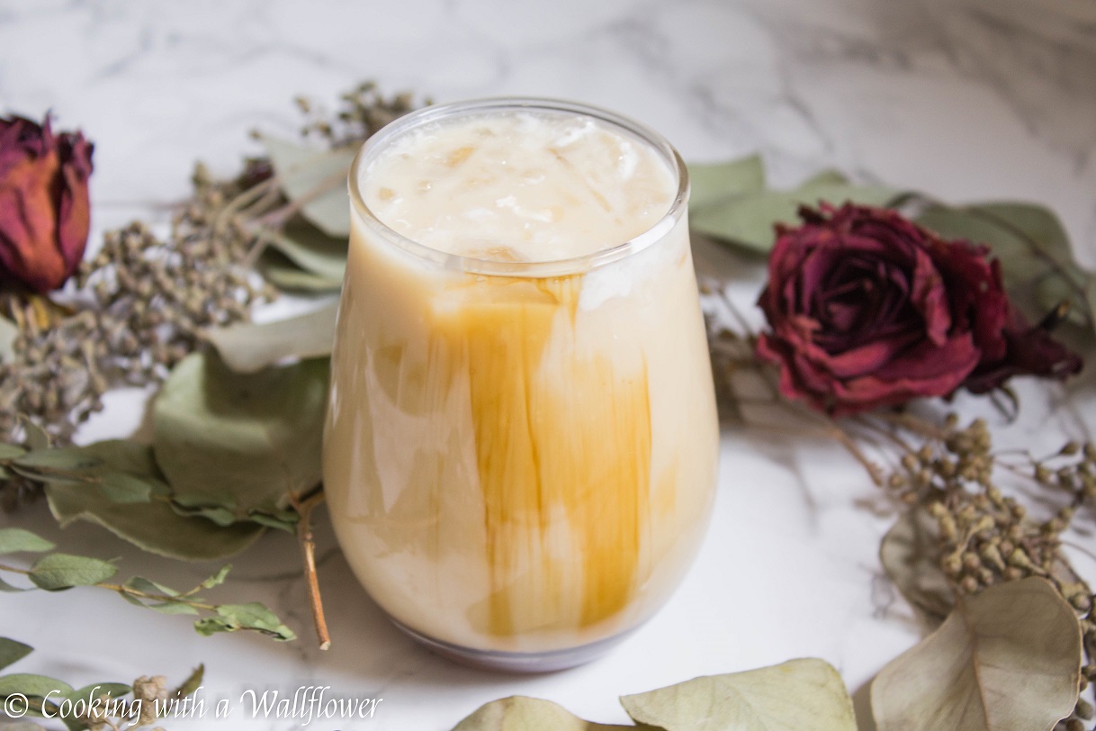 https://cookingwithawallflower.com/wp-content/uploads/2020/05/Brown-Sugar-Jasmine-Oolong-Milk-Tea-2.jpg