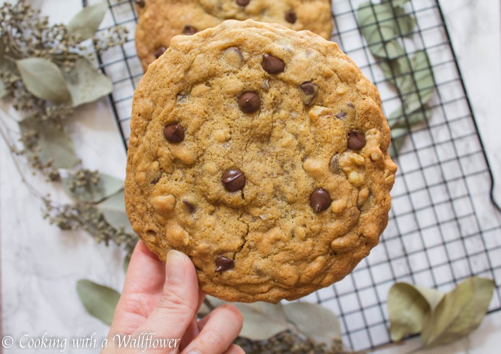 Giant Walnut Chocolate Chip Oatmeal Cookies | Cooking with a Wallflower