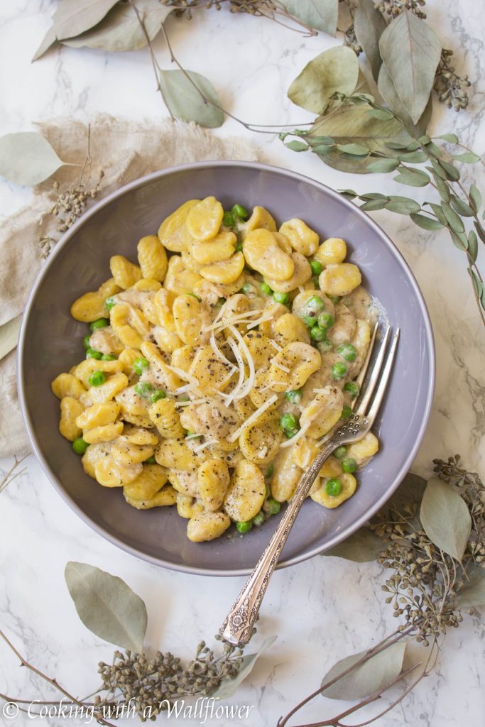 Parmesan Garlic Gnocchetti Sardi with Peas | Cooking with a Wallflower