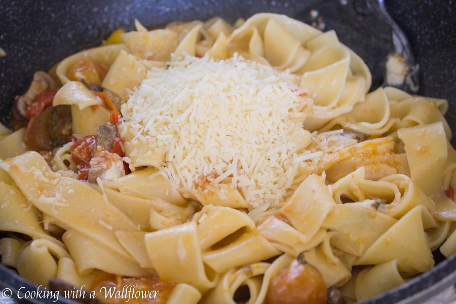 Garlic Mushroom Tomato Confit Pappardelle | Cooking with a Wallflower