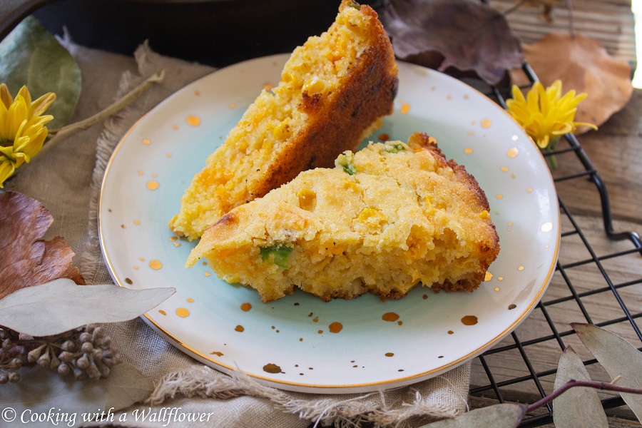Cheddar Jalapeno Mochi Cornbread | Cooking with a Wallflower