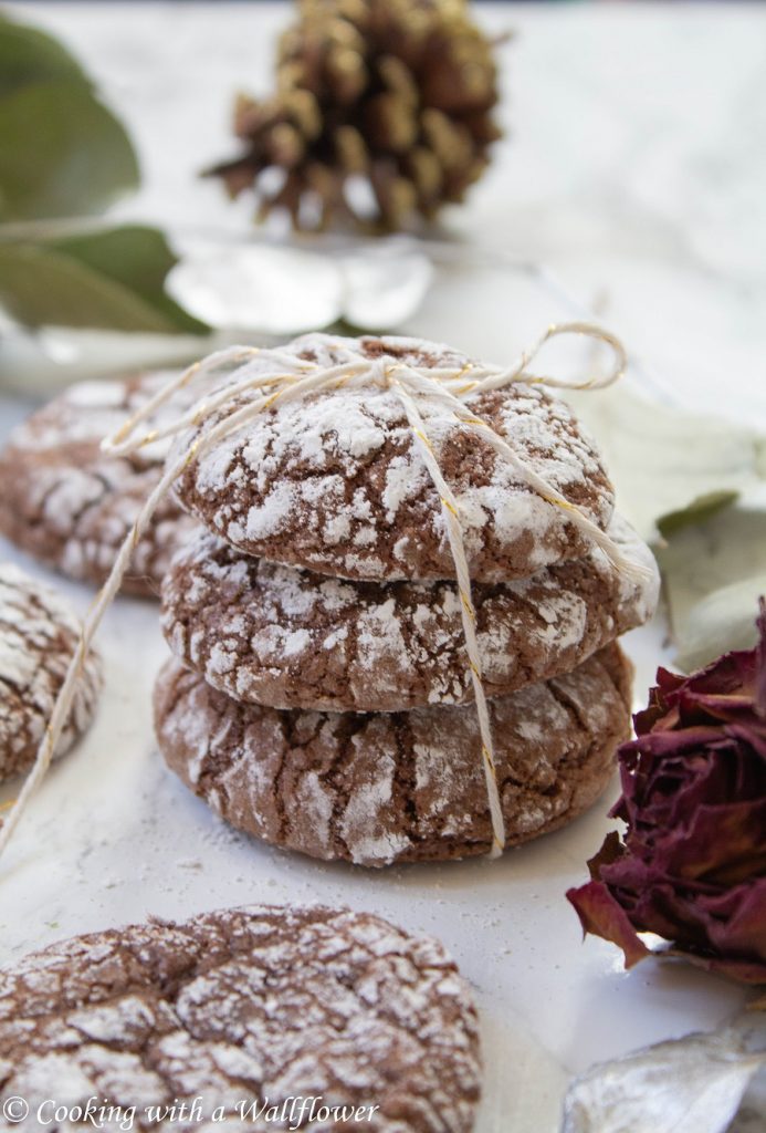 Chocolate Crinkle Cookies | Cooking with a Wallflower