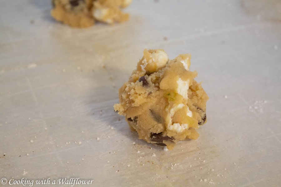 S'mores Cookies - Cooking with a Wallflower