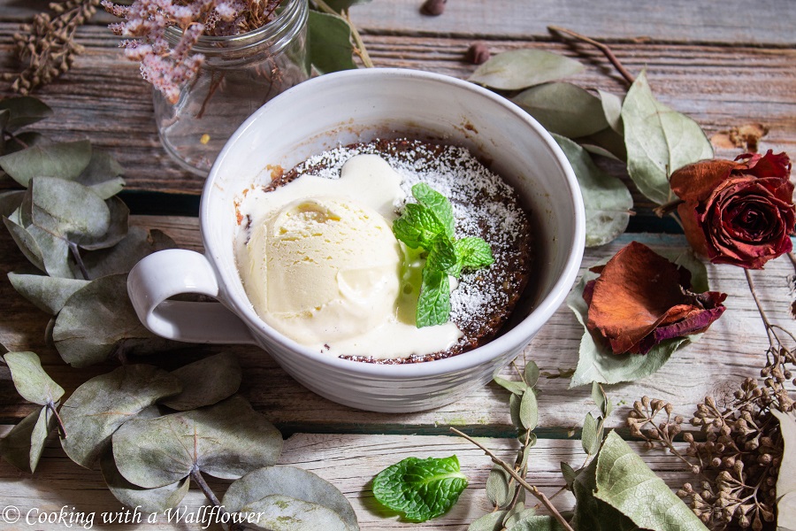 5 Minute Fudgy Chocolate Mug Cake | Cooking with a Wallflower