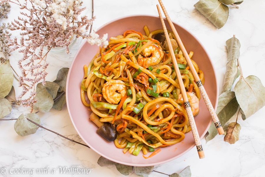 Shrimp Vegetable Yakiudon | Cooking with a Wallflower