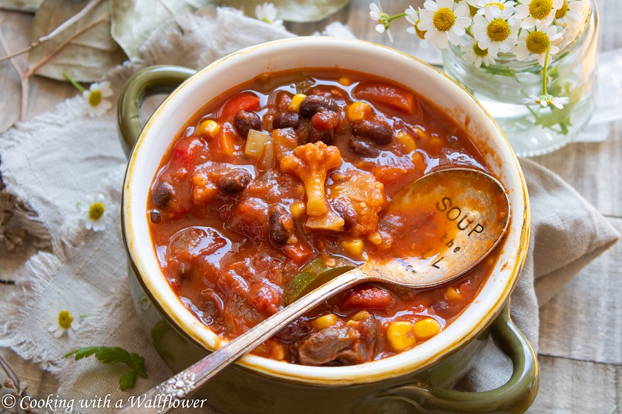 Farmer's Market Summer Chili | Cooking with a Wallflower